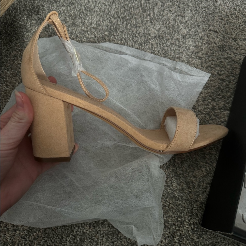 women’s lulus heels